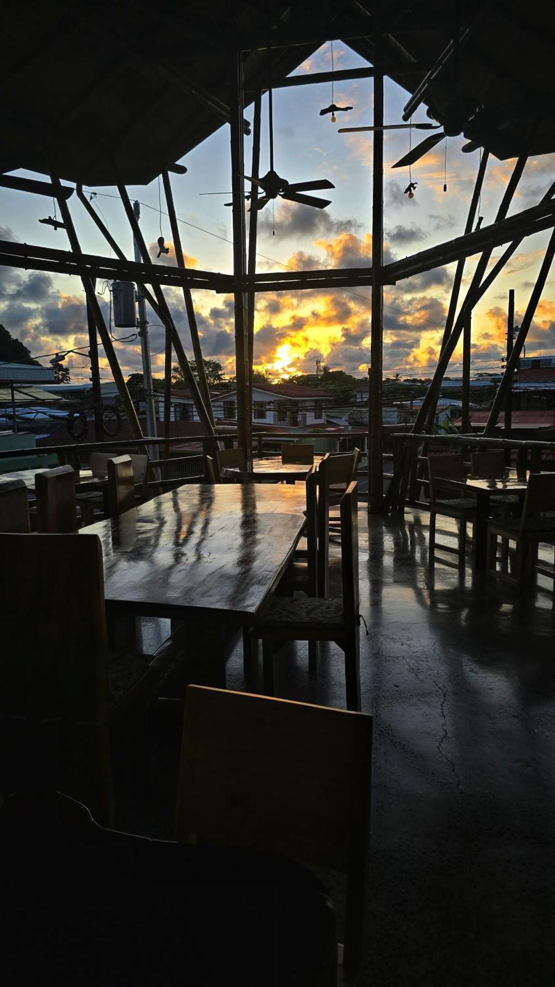 Bonding Coffee Roaster Cafe & Hotel ケポス エクステリア 写真